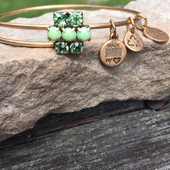 Alex and Ani bracelet with pretty green accents - Picture 3 of 4